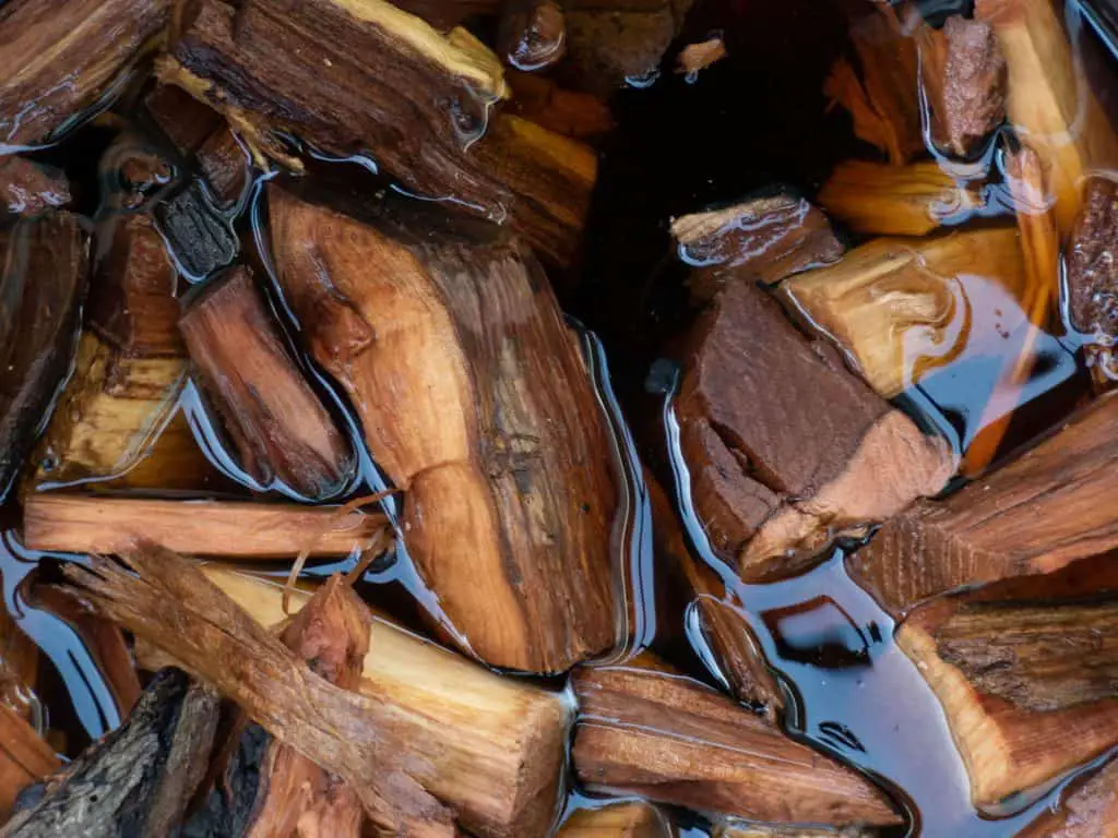 How Long to Soak Wood Chips before Smoking 