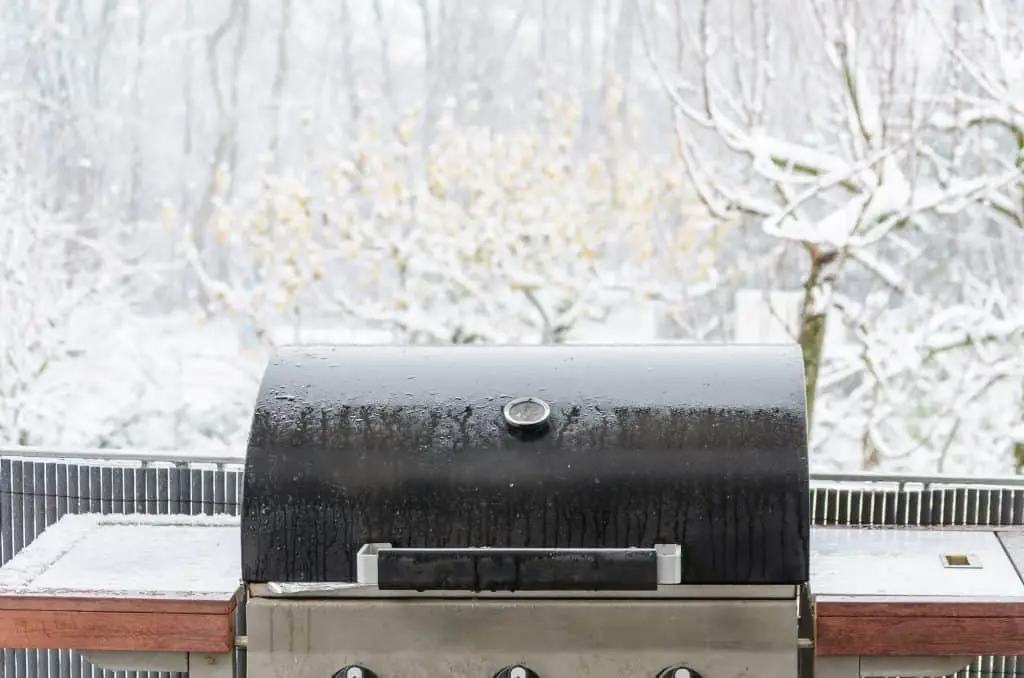 Gas-Grill-Smoking-In-The-Cold