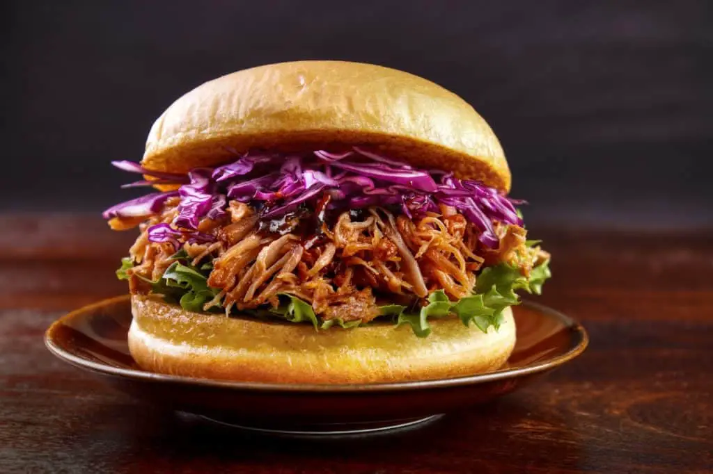 how much pulled pork per person